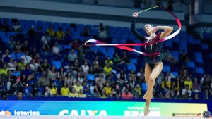 q raffaeli sofia ita sfe07612 copia simone ferraro ph